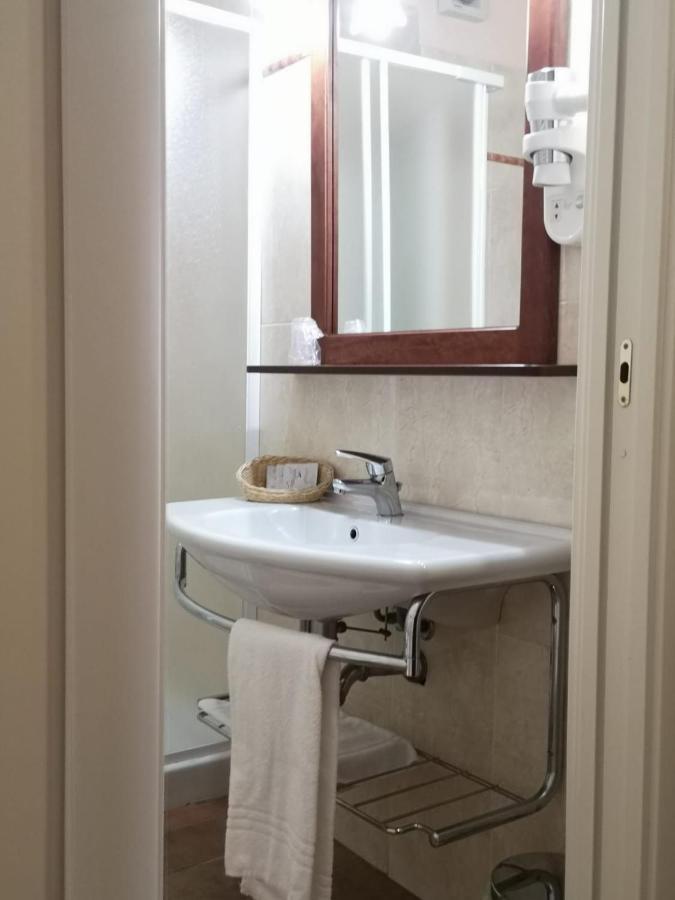 Hotel Villa Peretti Gela Dış mekan fotoğraf