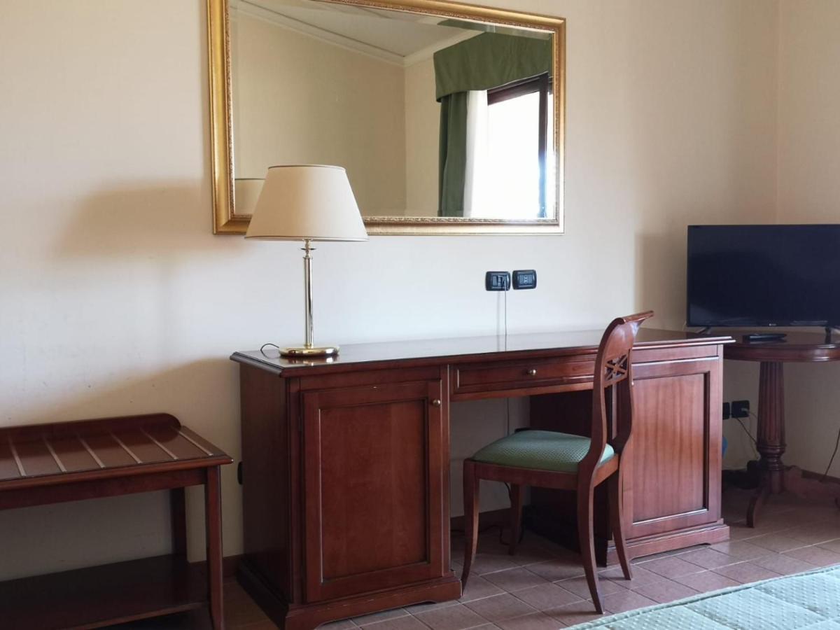 Hotel Villa Peretti Gela Dış mekan fotoğraf