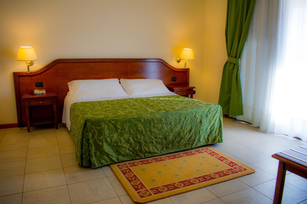 Hotel Villa Peretti Gela Dış mekan fotoğraf